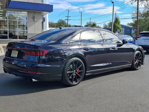 2024 Audi S8 4.0T