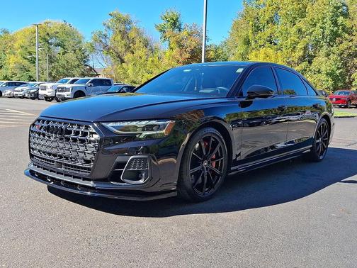2024 Audi S8 4.0T