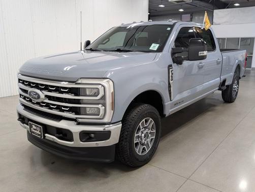 2024 Ford F-350 LARIAT SUPER DUTY