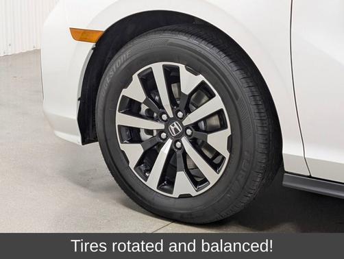 Platinum White Pearl 2025 Honda Odyssey EX-L