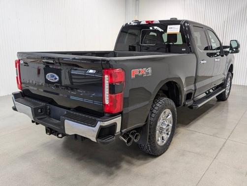 2024 Ford F-350 LARIAT SUPER DUTY