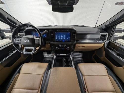 2024 Ford F-350 LARIAT SUPER DUTY