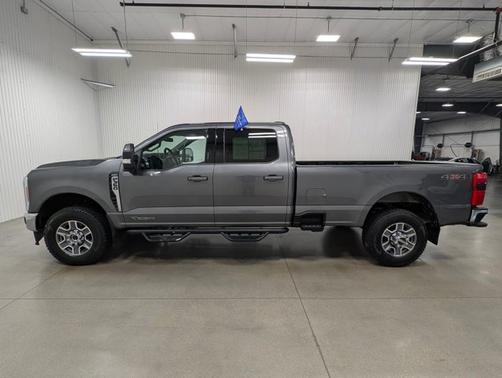 2023 Ford F-350 LARIAT SUPER DUTY