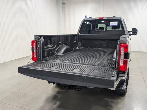 2023 Ford F-350 LARIAT SUPER DUTY