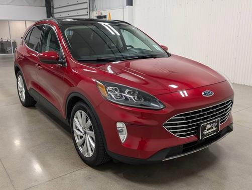 2022 Ford Escape TITANIUM