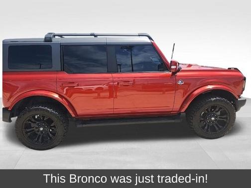 HOT PEPPER RED MET TINT CC 2022 Ford Bronco OUTER BANKS