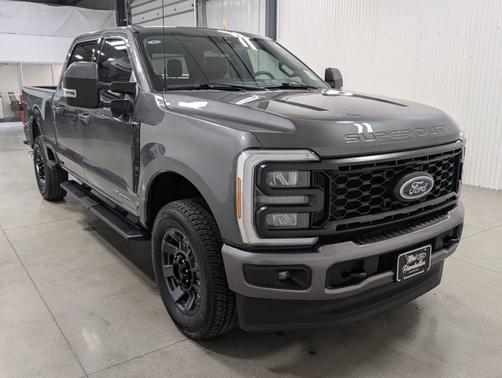 2023 Ford F-250 LARIAT