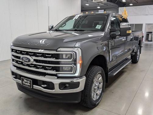 2023 Ford F-350 LARIAT SUPER DUTY