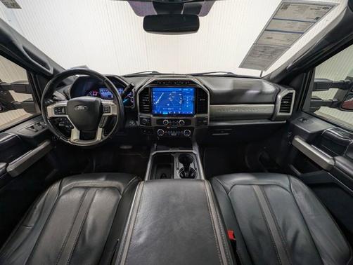 2022 Ford F-350 PLATINUM