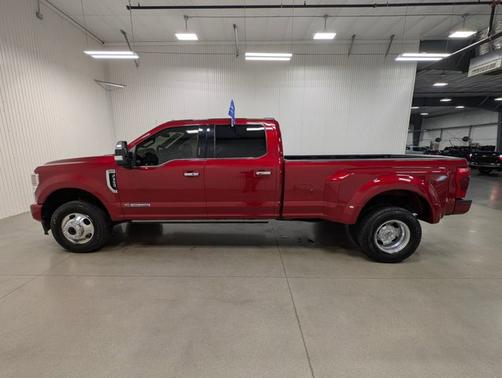 2022 Ford F-350 PLATINUM