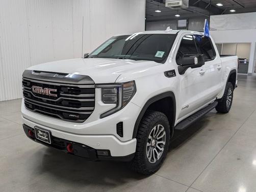 2023 GMC Sierra 1500 AT4