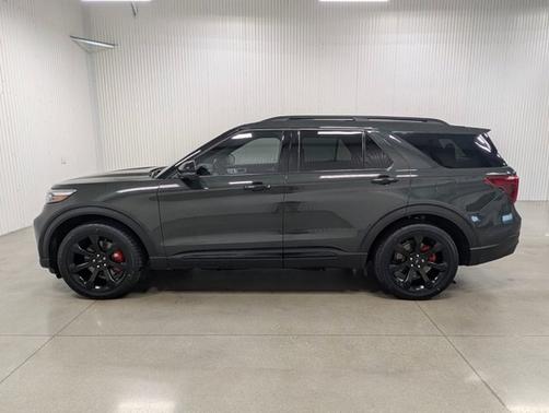 2022 Ford Explorer ST