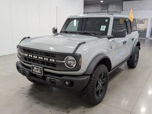 2024 Ford Bronco BLACK DIAMOND