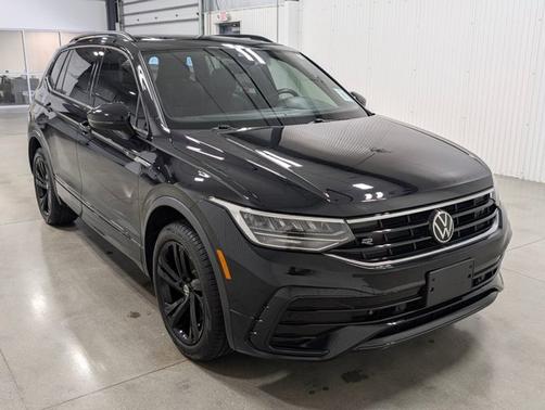 2023 Volkswagen Tiguan 2.0T SE R-LINE BLACK