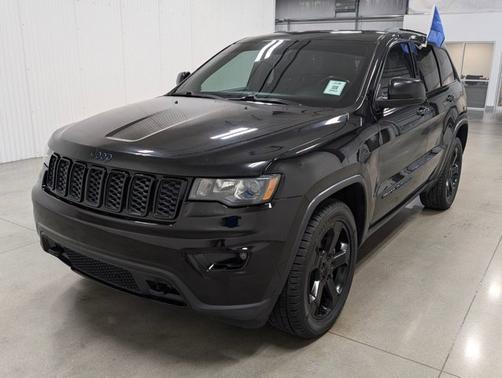 2018 Jeep Grand Cherokee LAREDO