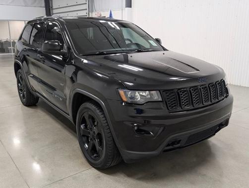 2018 Jeep Grand Cherokee LAREDO
