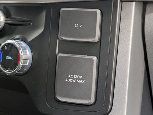 HOT PEPPER RED MET TINTD CC 2023 Ford F-150 XLT