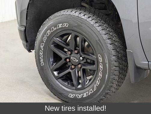 Shadow Gray Metallic 2021 Chevrolet Silverado 1500 LT TRAIL BOSS