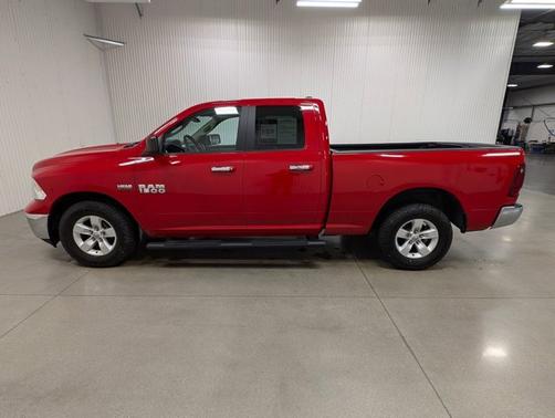 2017 RAM 1500 SLT