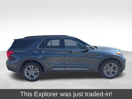 STONE BLUE METALLIC 2024 Ford Explorer XLT