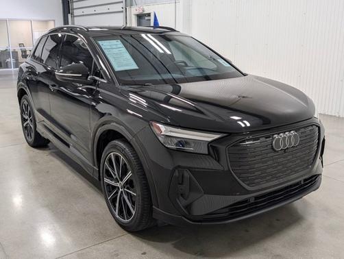 2022 Audi Q4 e-tron 50 PREMIUM