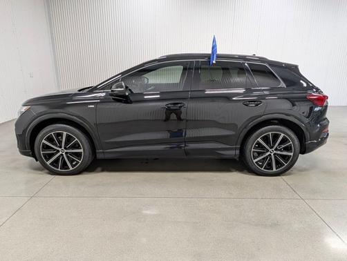 2022 Audi Q4 e-tron 50 PREMIUM