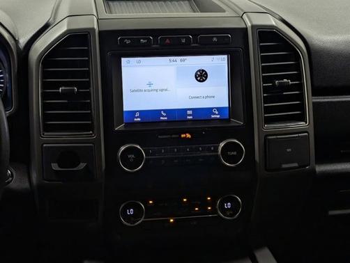 OXFORD WHITE 2020 Ford Expedition XLT