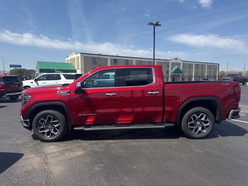 2025 GMC Sierra 1500 SLT