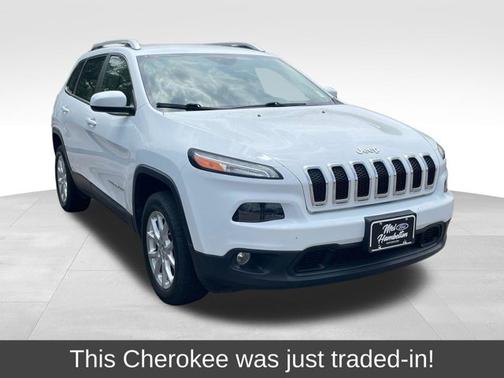 Bright White Clearcoat 2018 Jeep Cherokee LATITUDE PLUS