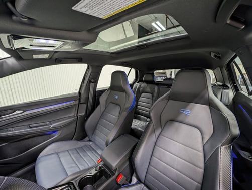 2024 Volkswagen Golf R 2.0T