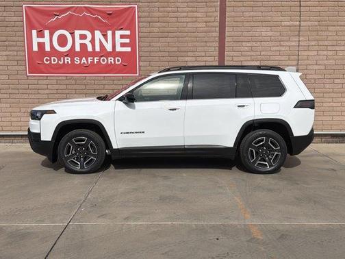 Bright White Clearcoat 2026 Jeep Cherokee LAREDO/LIMITED