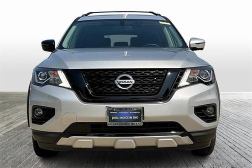 2020 Nissan Pathfinder SL