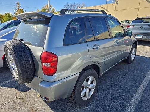 2005 Toyota RAV4 