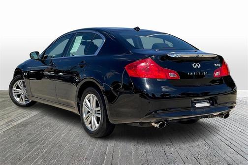 2011 INFINITI G25x