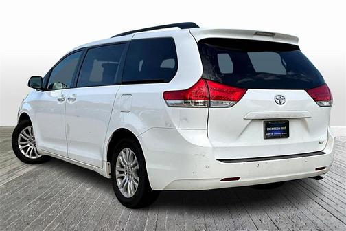 2013 Toyota Sienna XLE