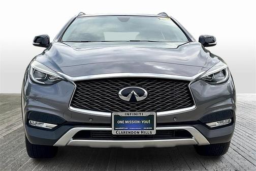 2018 INFINITI QX30 ESSENTIAL