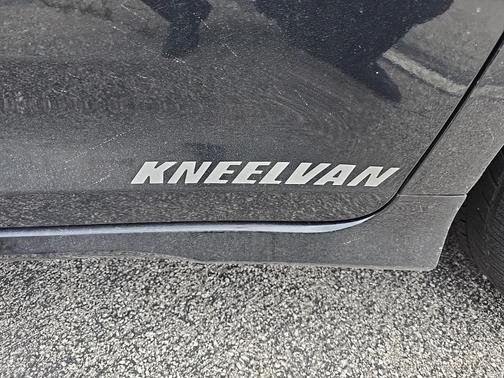 2020 Toyota Sienna XLE