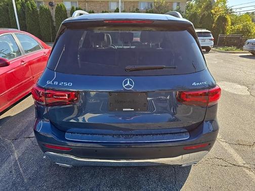 2020 Mercedes-Benz GLB 250 