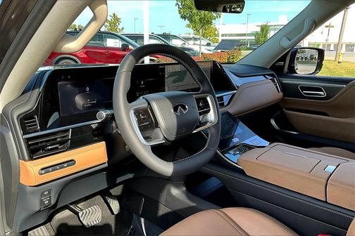 2026 INFINITI QX80 Luxe