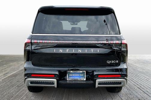 2026 INFINITI QX80 Luxe