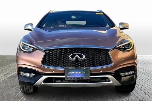 2017 INFINITI QX30 Premium