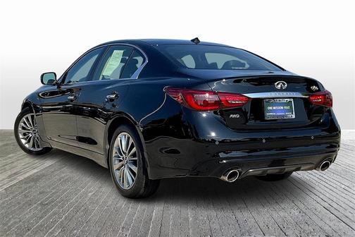 2022 INFINITI Q50 LUXE