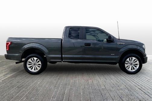 Magnetic 2016 Ford F-150 XL