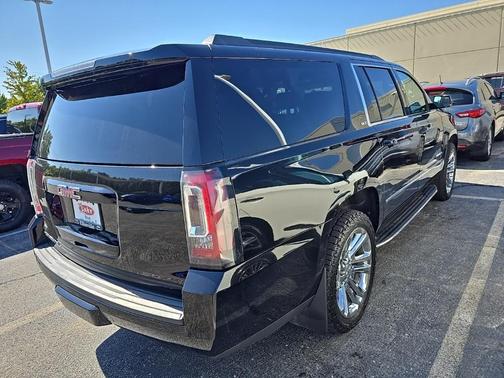 2018 GMC Yukon XL SLT