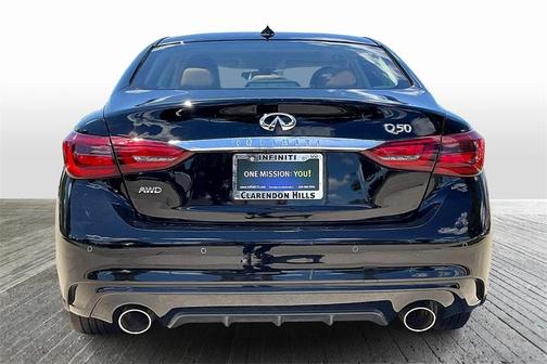 2023 INFINITI Q50 LUXE