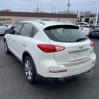 2017 INFINITI QX50 