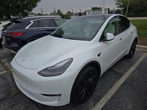 2024 Tesla Model Y Long Range