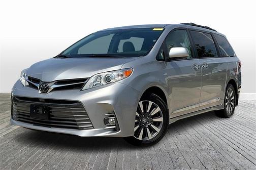 2018 Toyota Sienna XLE