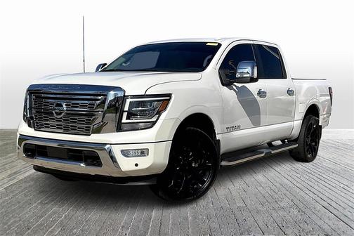2021 Nissan Titan SL