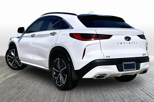 Radiant White 2024 INFINITI QX55 LUXE